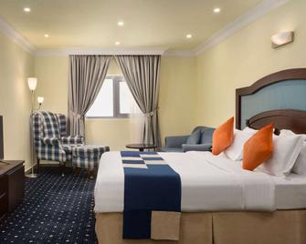 Howard Johnson by Wyndham Dammam - Dammam - Bedroom