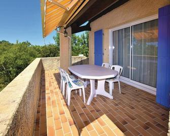 4 bedroom gorgeous home in Chamaret - Chamaret - Balcón