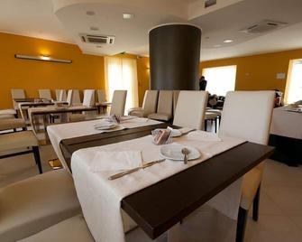 Sant Alphio Palace - Lentini - Restaurante