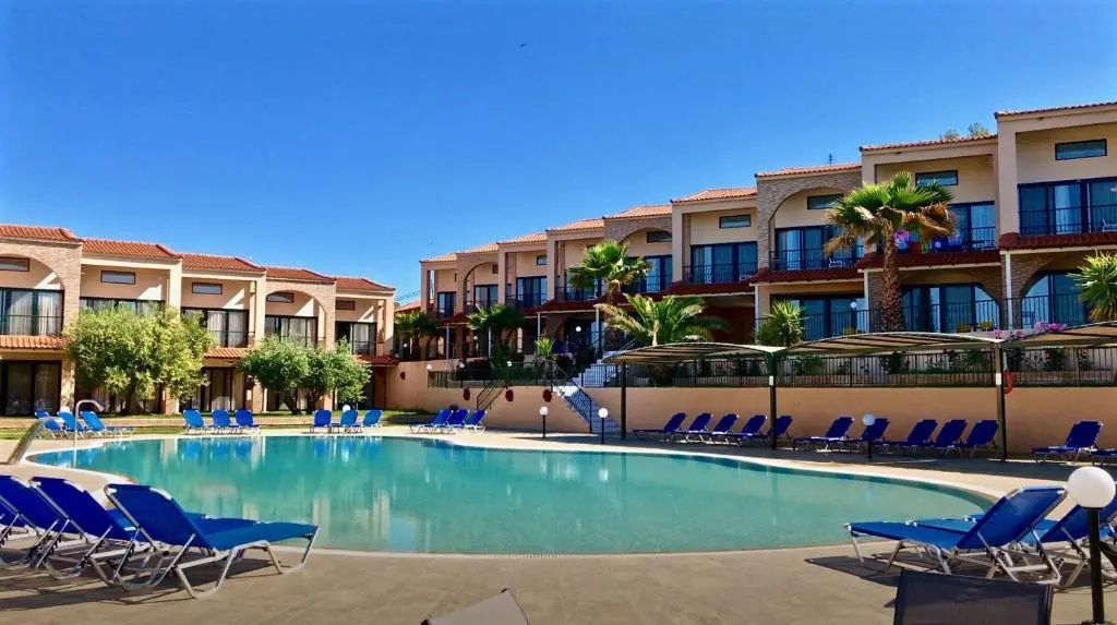 Village Mare - Polígiros - Piscina