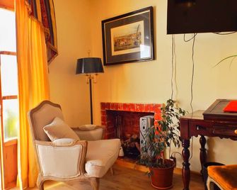 Primera Hacienda Hotel Boutique - La Serena - Sala de estar