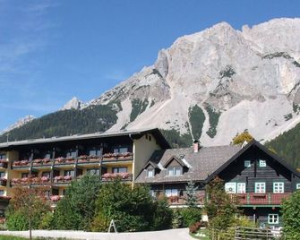 Ferienhotel Knollhof - Ramsau am Dachstein - Bygning