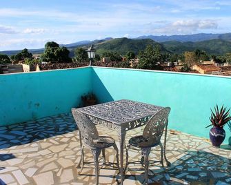 Hostal El Imperio Trinidad - Trinidad - Balkón
