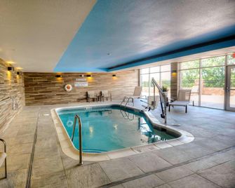 Fairfield Inn by Marriott Princeton - Princeton - Bazén