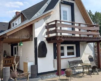 Vacation home 'Ohana' Cozy vacation home for the whole family, close to the water - 토겔로브 - 건물