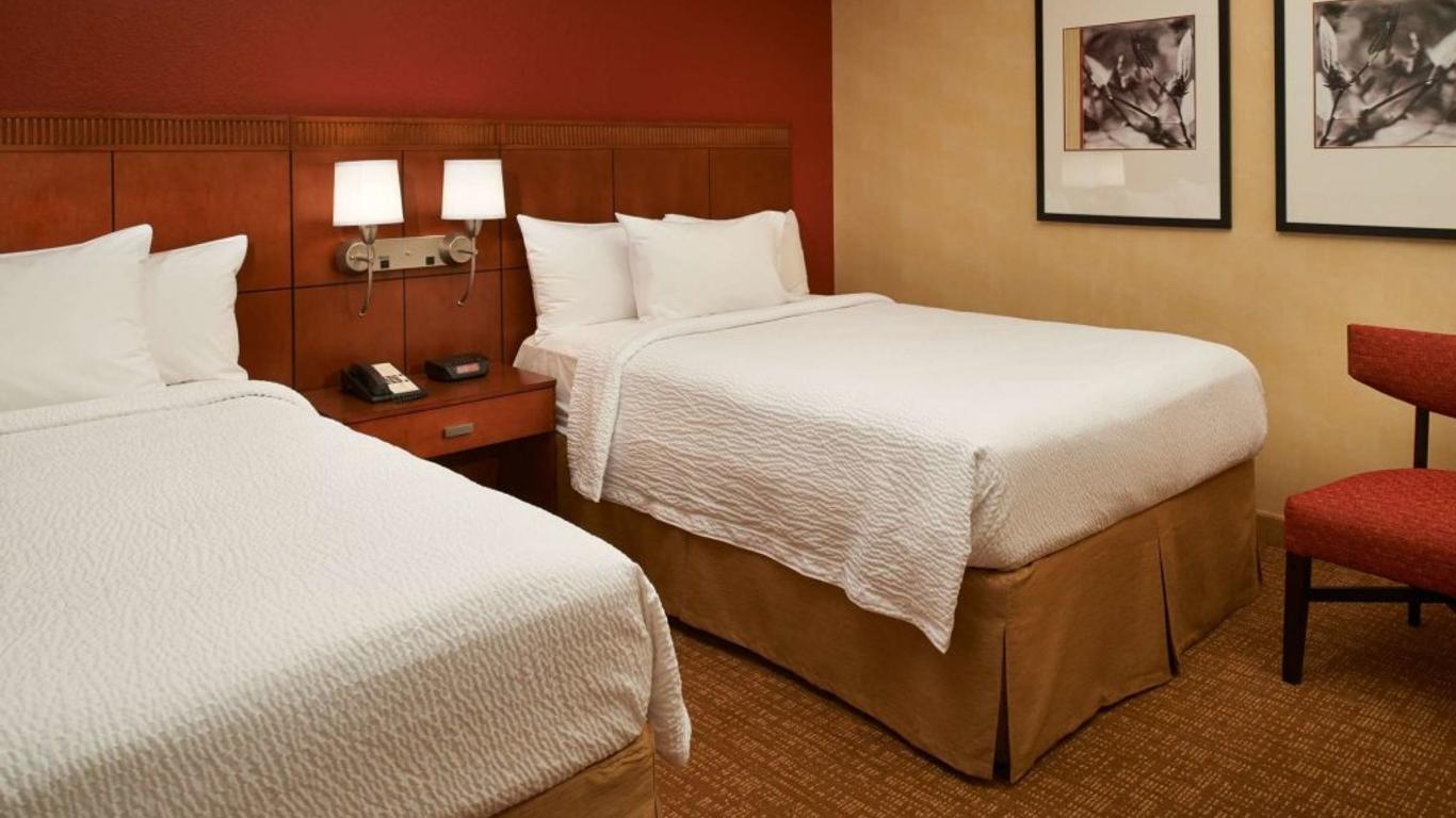 Courtyard by Marriott Cincinnati Blue Ash