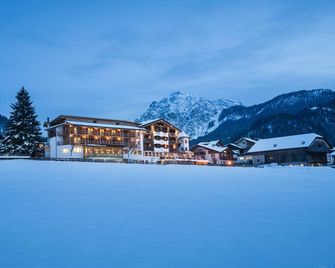Hotel Mareo Dolomites - San Vigilio di Marebbe - Bangunan