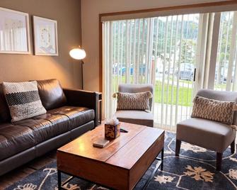 Moose Ridge Retreat - Gallatin Gateway - Sala de estar