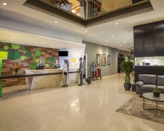 Khas Pekalongan Hotel - Pekalongan - Salónek