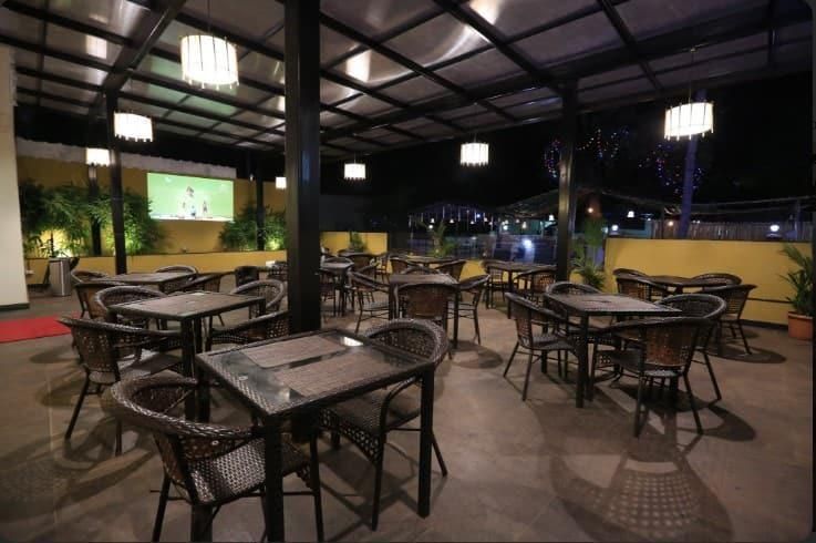 Surya Hotel - Rājahmundry - Restaurant
