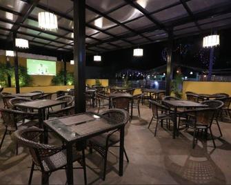 Hotel Surya - Rājahmundry - Restaurant