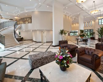 ميكيور ساو باولو بينهيروس - ساو باولو - ردهة