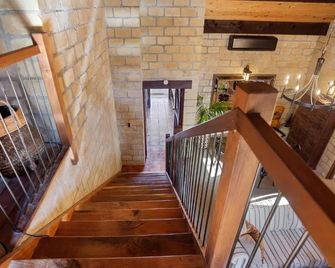 Villa Casa Maria Luxury Farmhouse - Katikati - Escaleras
