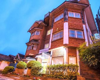 Grand Residences Pousadas - קמפוס דו ג'ורדאו - בניין