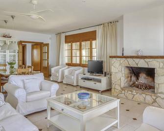 Villa in Arenys de Mar with Sea View - Arenys de Mar - Living room