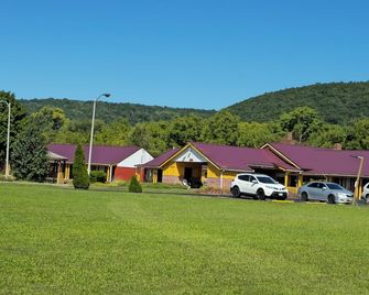 Mark Twain Motor Inn - Ельміра - Будівля
