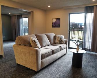 Ruby River Hotel - Spokane - Living room