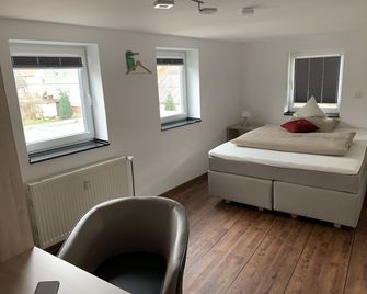 Hotel Stegmann's Hof - Sehnde - Habitación