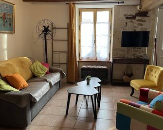 Gîte La Cassine - Saint-Savinien - Sala de estar