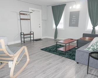 Cozy 2 Br In Uptown Saint John Location Coffee - Saint John - Huiskamer