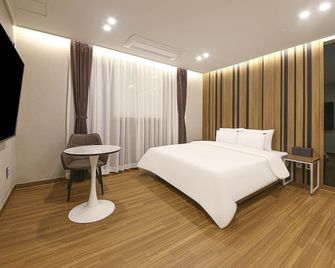 Brown Dot Hotel Sinan - Gwangju - Habitación