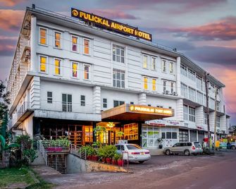 Pulickal Airport Hotel. - Entebbe - Edificio