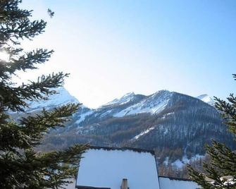 Hôtel Résidence Les Colchiques - Le Monêtier-les-Bains - Outdoor view