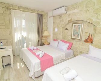 Alacati Asmali Konak Hotel - Alacati