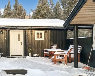 3 Bedroom Cozy Home in Roeros - Røros - Patio