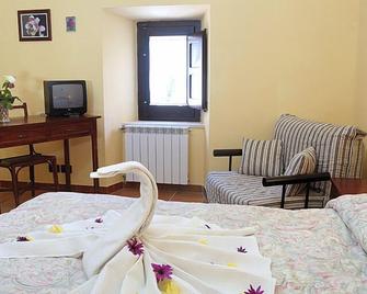 Giardino Donna Lavia - Polizzi Generosa - Camera da letto