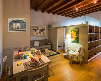 Deneb 19 Apartment - Verona - Dining room