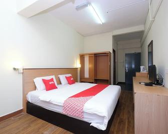 Hotel 75 Temerloh - Temerloh - Bedroom