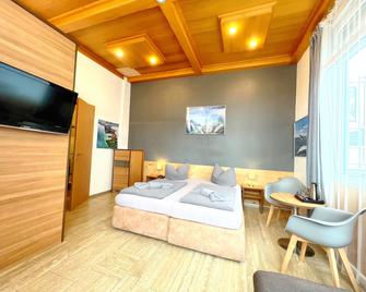 BnB Fliegerhaeusle Hagnau 24h Self Check In - הגנאו אם בודנזה - חדר שינה