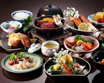 Hotel Taisetsu Onsen & Canyon Resort - Kamikawa - Food