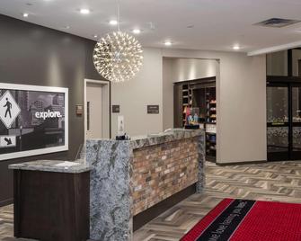 Hampton Inn & Suites Minneapolis University Area - Mineápolis - Recepción