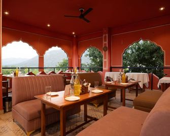 Madpackers Pushkar - Púshkar - Restaurante