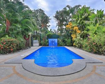 Four Boutique Style Villas In A Rainforest Setting In Playa Hermosa, Puntarenas - Playa Hermosa - Piscina