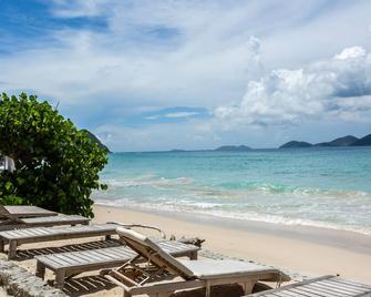 Cliffside Junior Suite - Long Bay - Spiaggia