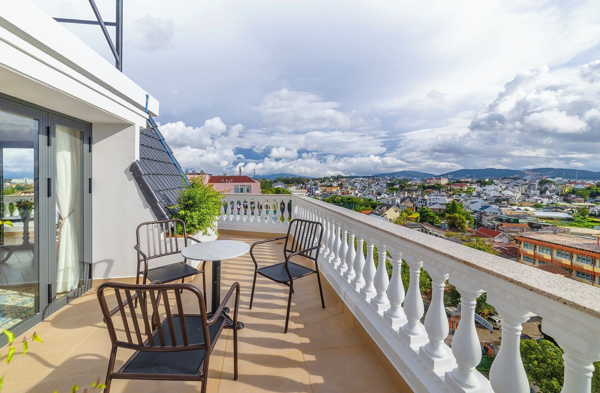Brics Boutique Dalat - Dalat - Balcony