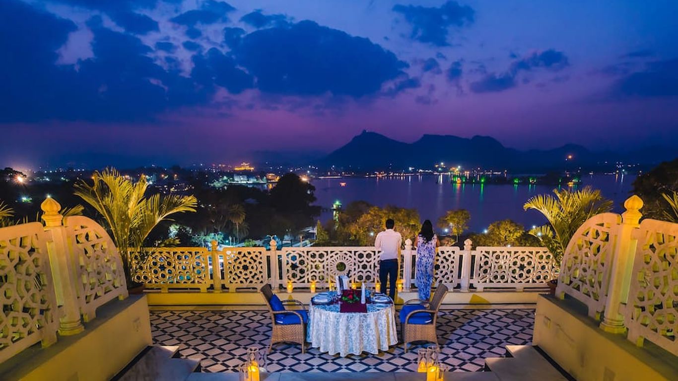 The Lalit Laxmi Vilas Palace