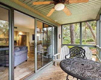 1409 West Beach Villa by Akers Ellis Rentals - Kiawah Island - Innenhof