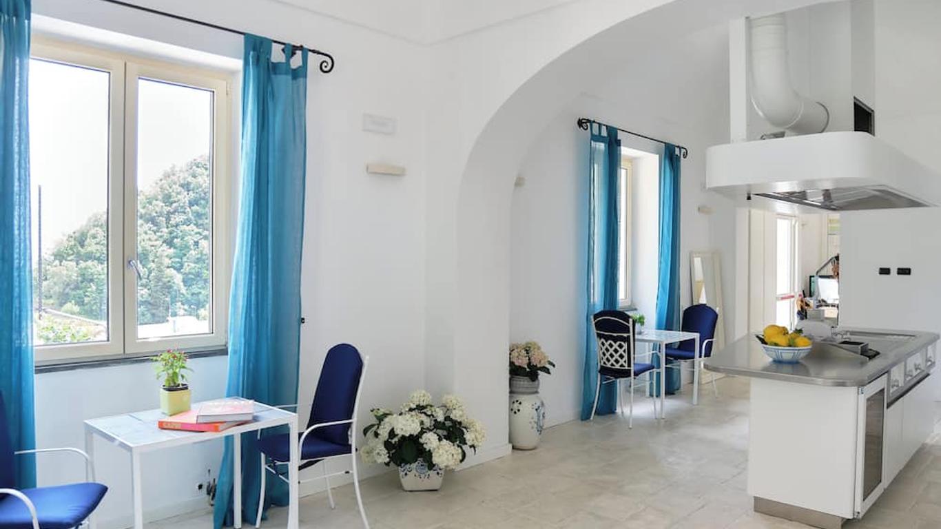 Villa Lara Hotel