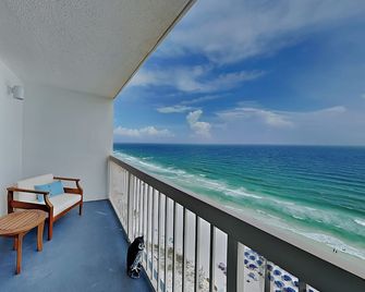 Pelican Beach Resort 110 - Destin - Balkong