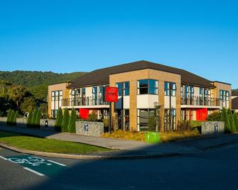 Coleraine Suites & Apartments - Greymouth - Building