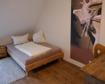Landhaus Krone - Steinach - Schlafzimmer