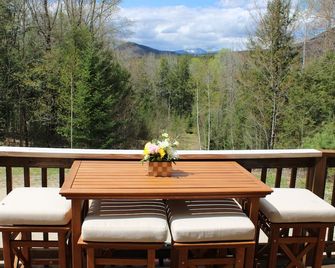 Awesome Mt Chalet close to Valley Attractions and Ski Resorts with amazing views - Glen - Balcony