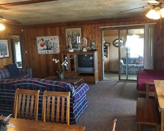 Randys rentals Sw Mille lacs lake - Onamia - Living room