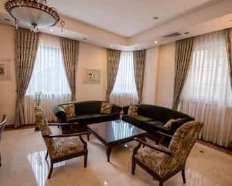 Usta Park Hotel - Trabzon - Living room