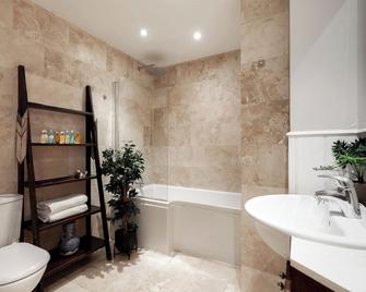 Spacious Luxury Flat in Unbeatable Covent Garden Location - London - Bathroom