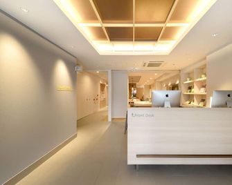 Vessel Inn Shinsaibashi - Osaka - Recepción
